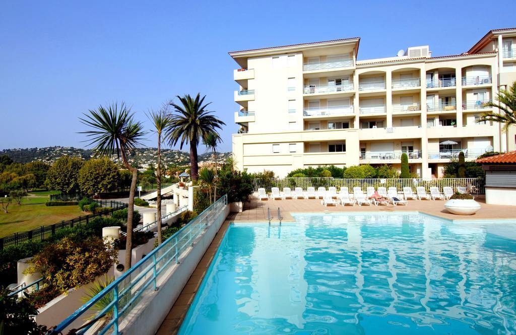 Residence Odalys Les Pins Bleus Juan-les-Pins Exteriör bild