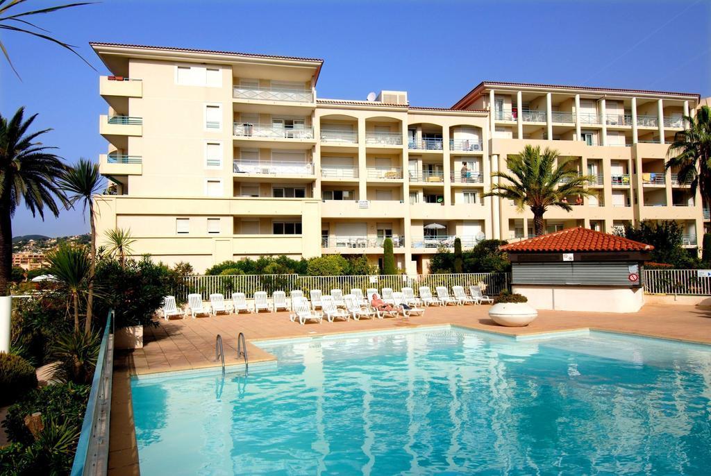 Residence Odalys Les Pins Bleus Juan-les-Pins Exteriör bild